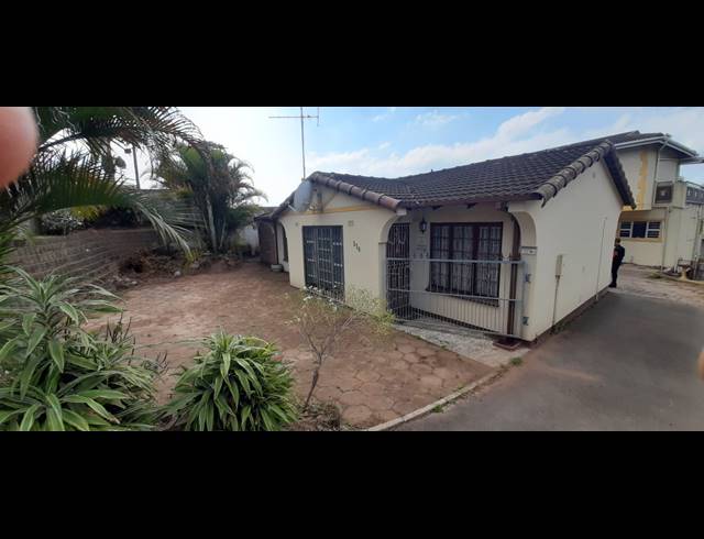 5 BEDROOM HOUSE FOR SALE IN MOORTON